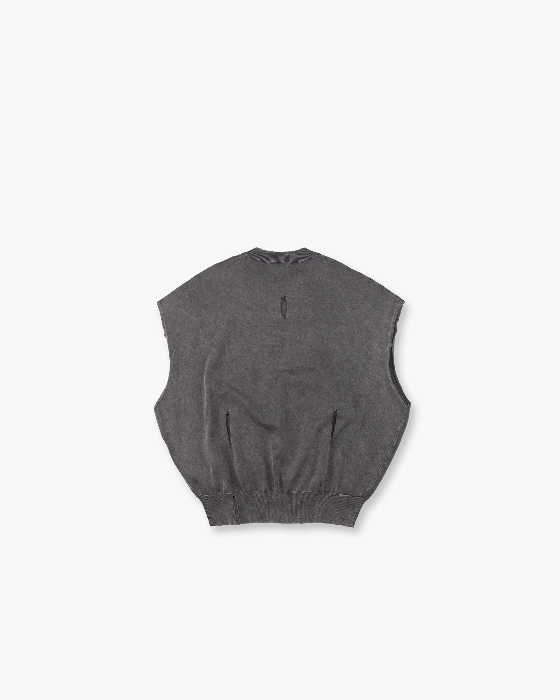 STR Vintage Graphic Sleeveless Sweater